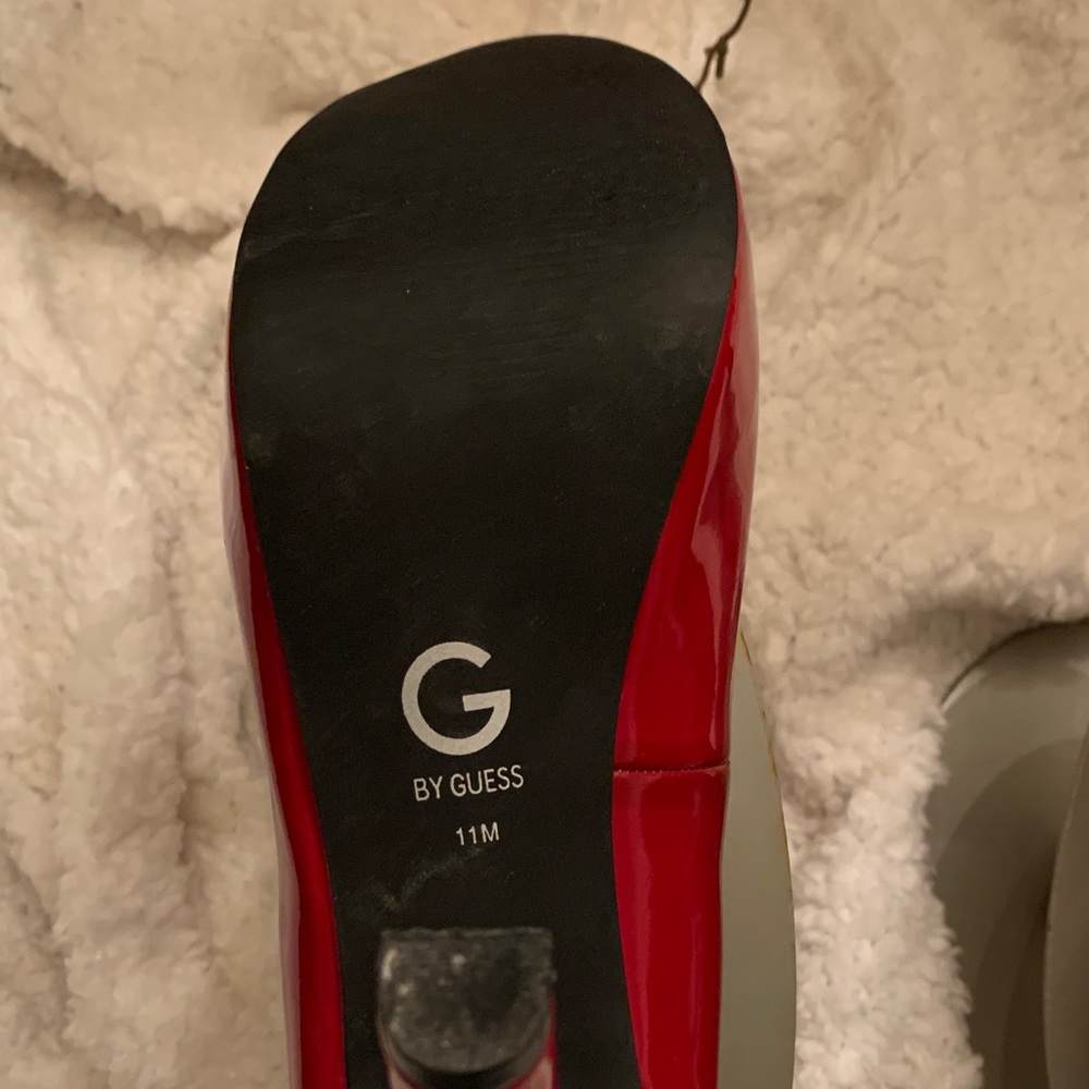 G by Guess Bold Red Platform Heels size 11 - Picture 6 of 10